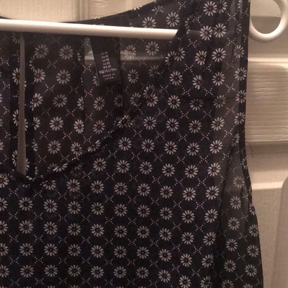 Business casual or dressy top - Picture 2 of 2